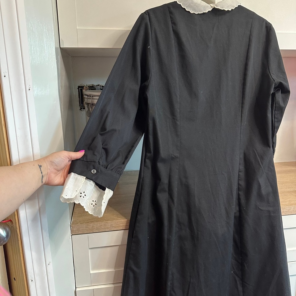 VTG 60s/70s Black Nurses Dress Womens 14 Lace PeterPan Collar Wednesday Addams - Picture 10 of 16